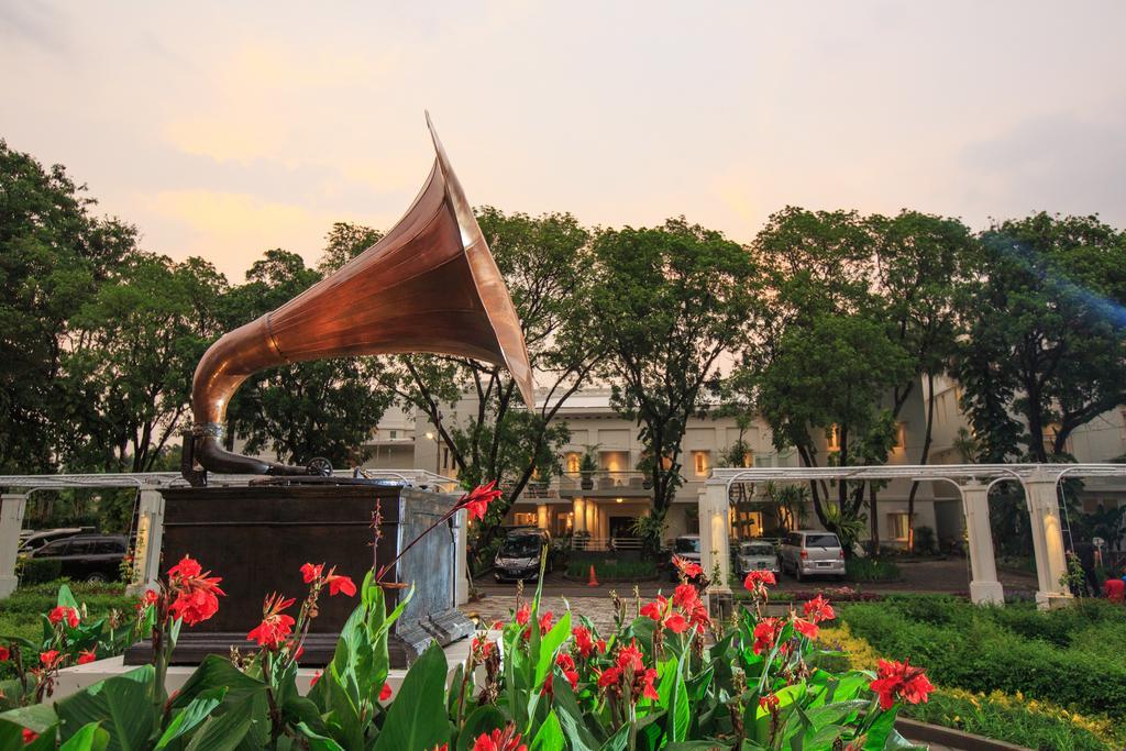 The Shalimar Boutique Hotel Malang Exterior foto