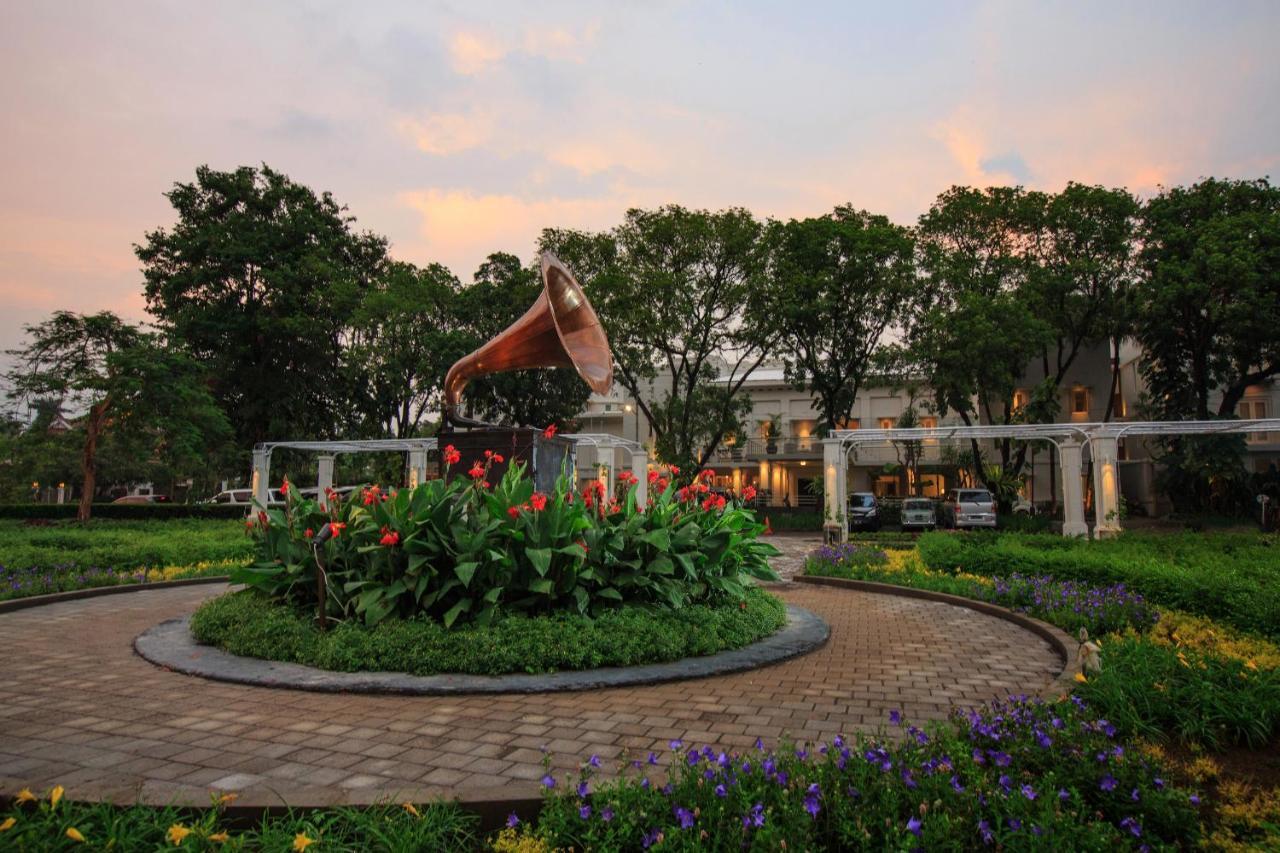 The Shalimar Boutique Hotel Malang Exterior foto